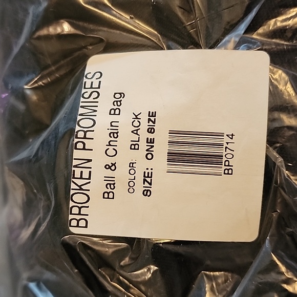 BROKEN PROMISES Ball & Chain Bag Black - Picture 4 of 4